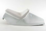 Selle polyester Grand Prix blanche avec mousse