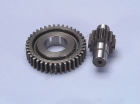 Transmission secondaire polini 15x39 piaggio nrg