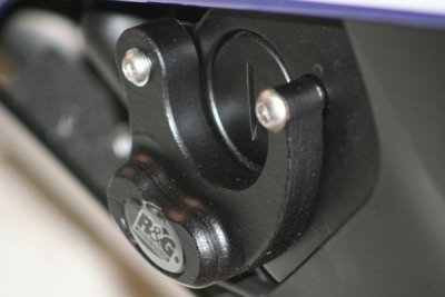 Slider moteur droit R&G Racing noir Yamaha YZF-R6 08-18