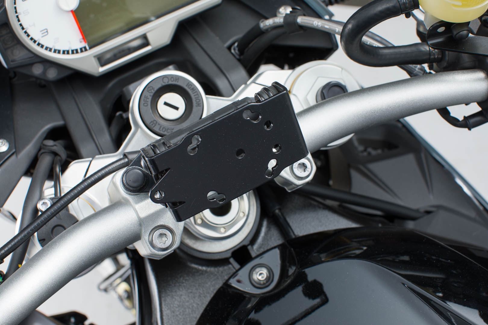 Support GPS SW-MOTECH QUICK-LOCK noir BMW S 1000 R 14- / S 1000 XR 15-