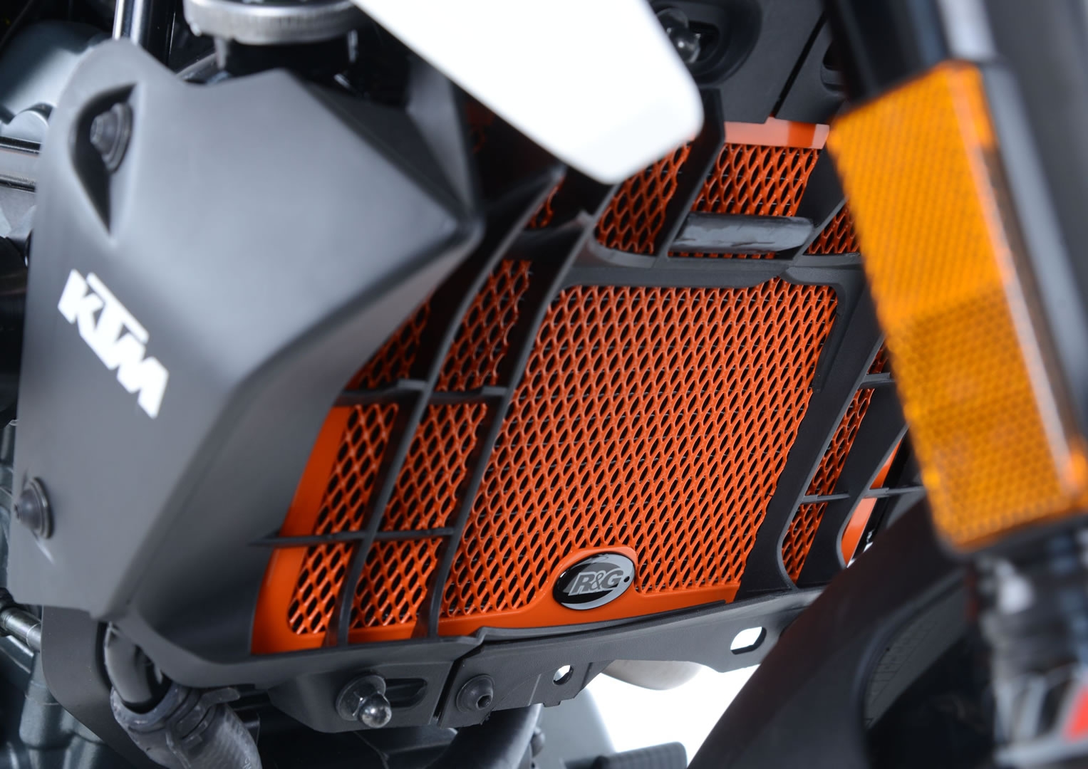 Protection de radiateur noire R&G Racing KTM Duke 125 11-18