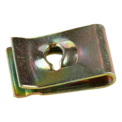 Agrafe de carénage carrosserie pour vis en Ø 4-5mm