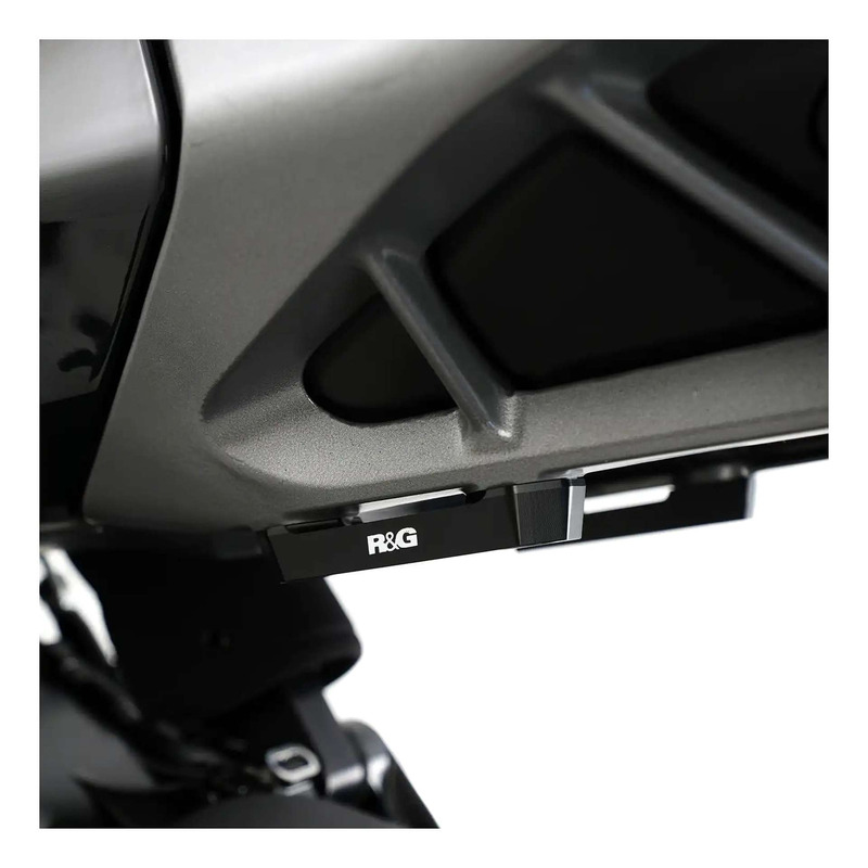 Caches orifices de repose-pied