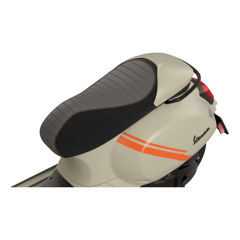 Capot de selle beige d'origine 1B011529000Q03 Vespa GTV 310 2025-