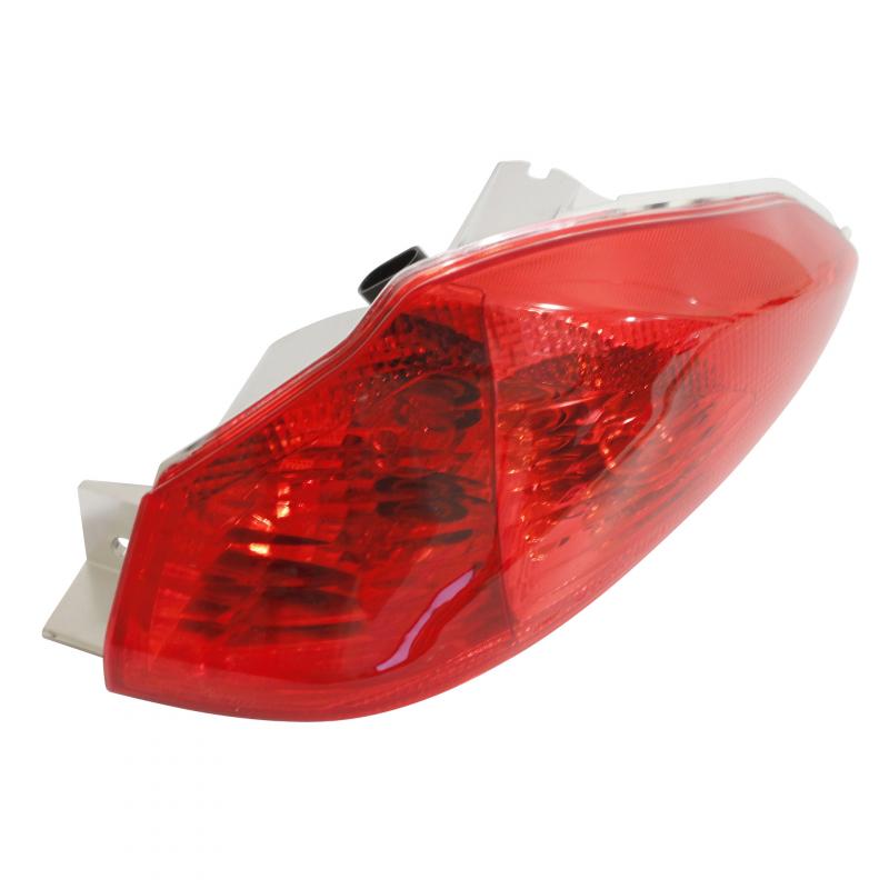 Feu arrière V Parts droit avec clignotant Piaggio X7 125 2008-