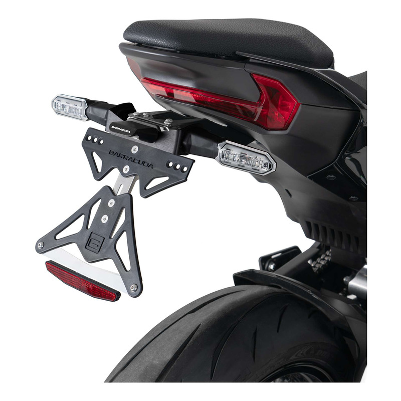 Support de plaque Barracuda Kawasaki Z 900 2025 avec clignotants origines